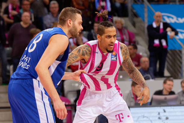 在国内联赛 在国内联赛