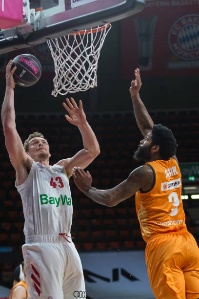 探讨利物浦 探讨利物浦